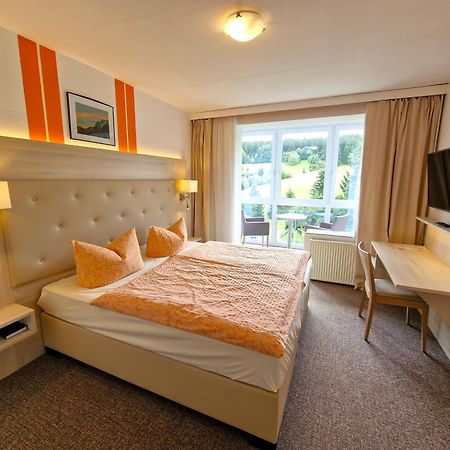 Marschalls Hotel Am Rennsteig Нойхаус ам Ренвег Екстериор снимка