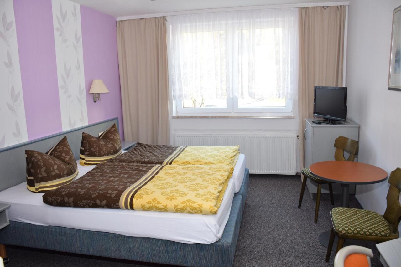 Marschalls Hotel Am Rennsteig Нойхаус ам Ренвег Екстериор снимка