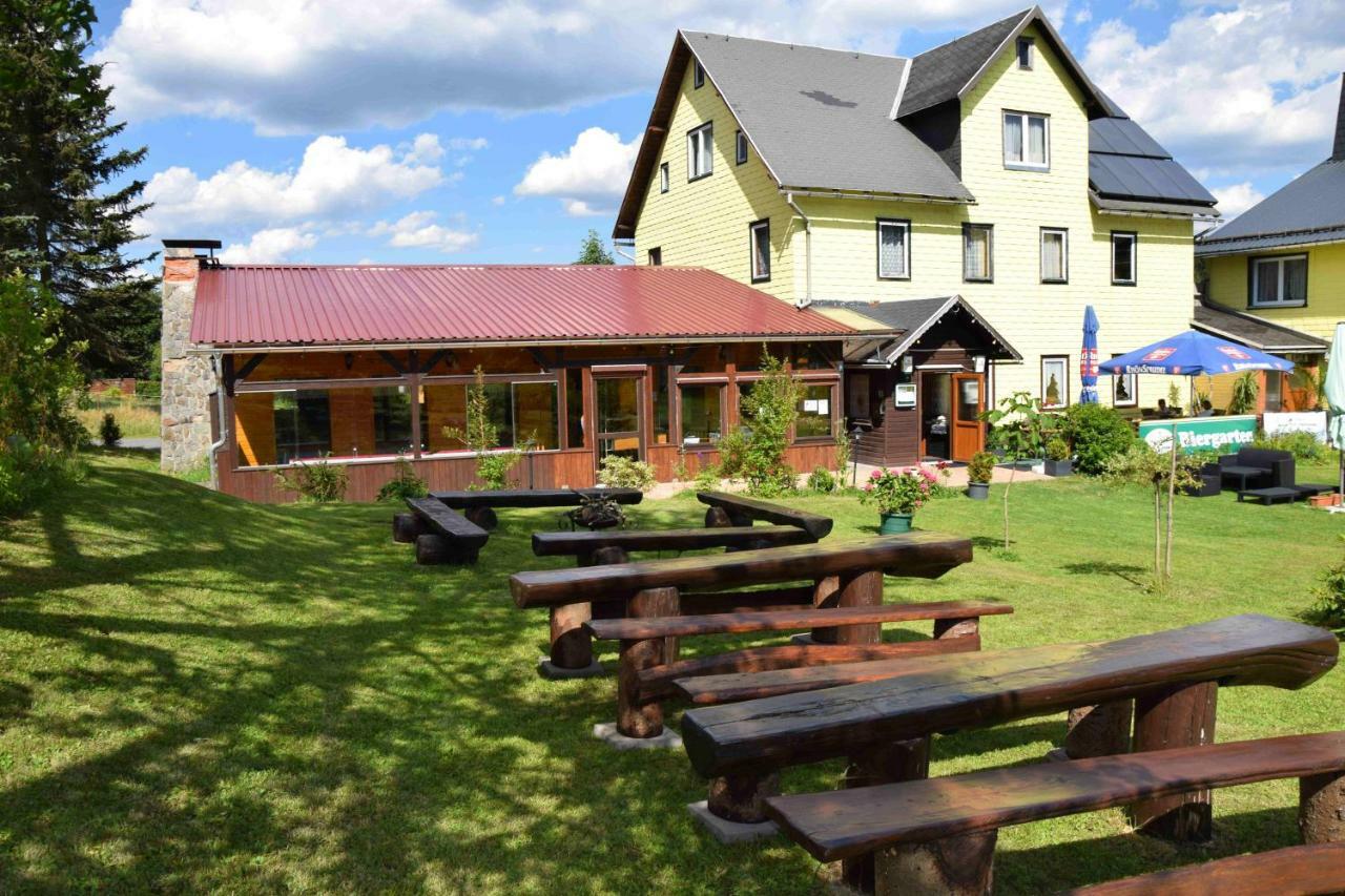 Marschalls Hotel Am Rennsteig Нойхаус ам Ренвег Екстериор снимка