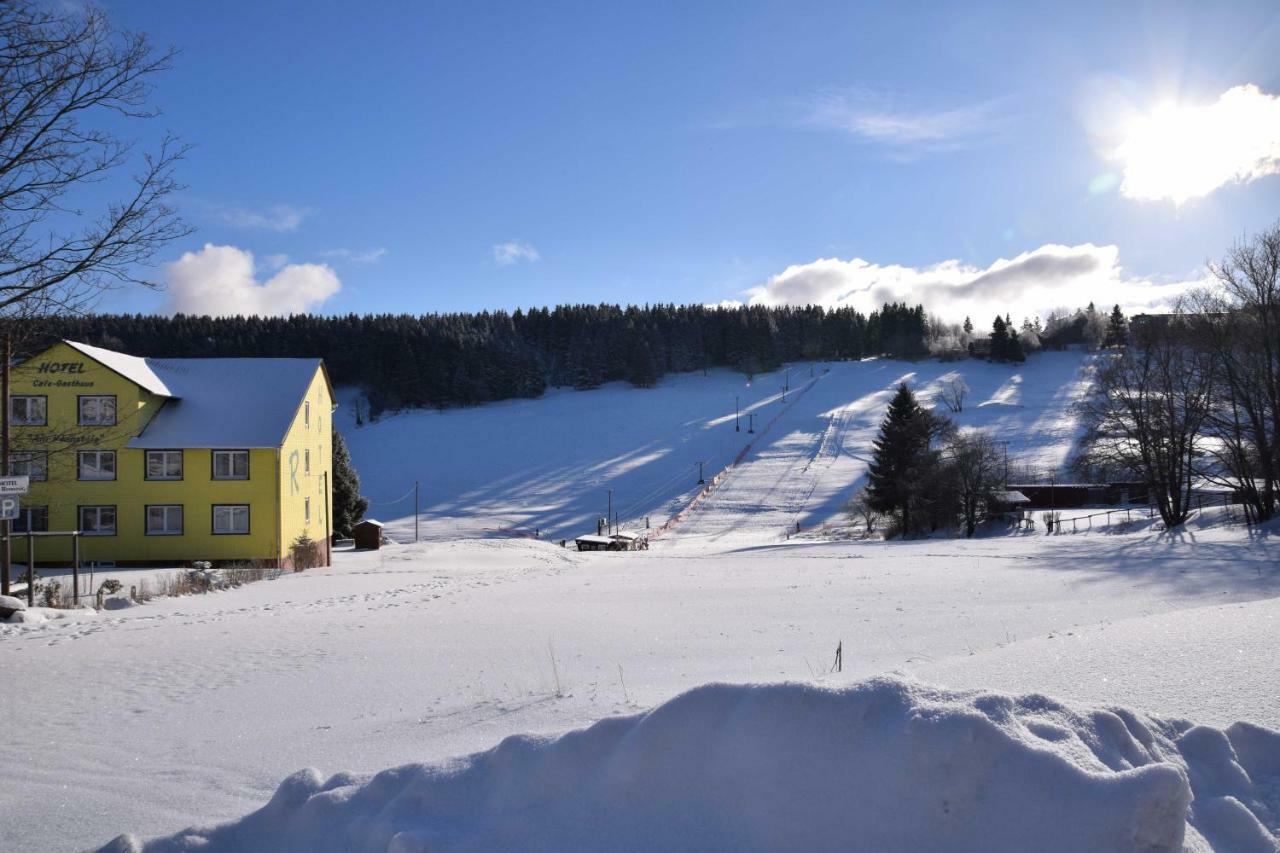 Marschalls Hotel Am Rennsteig Нойхаус ам Ренвег Екстериор снимка