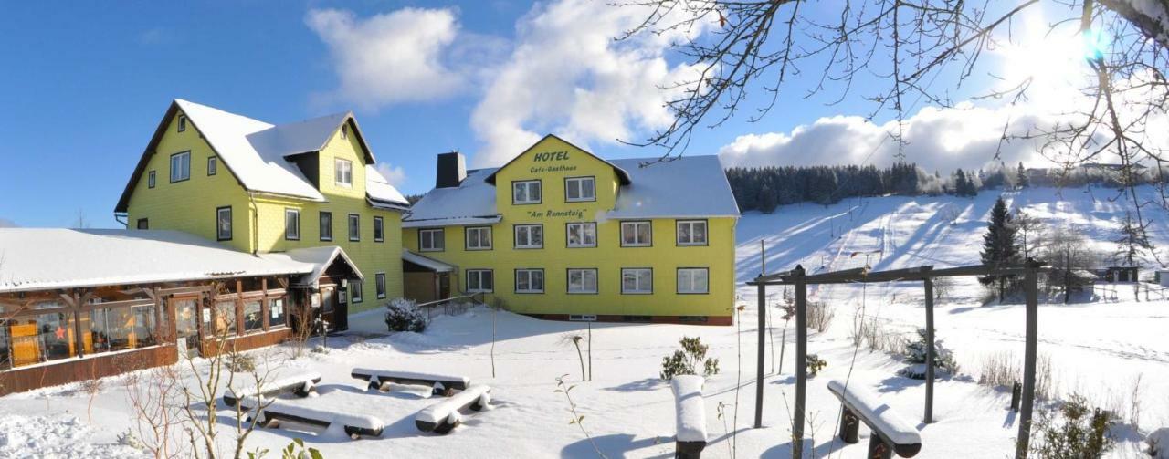 Marschalls Hotel Am Rennsteig Нойхаус ам Ренвег Екстериор снимка