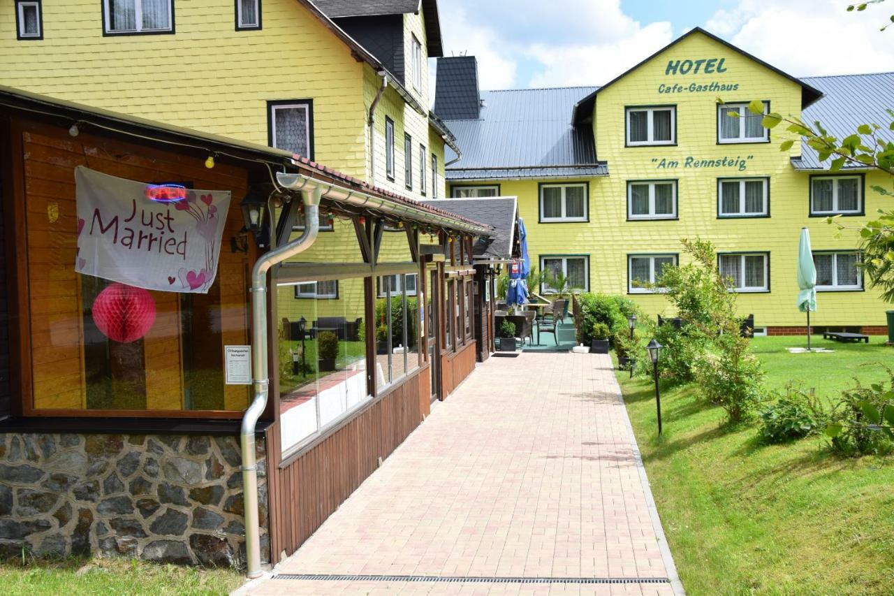 Marschalls Hotel Am Rennsteig Нойхаус ам Ренвег Екстериор снимка